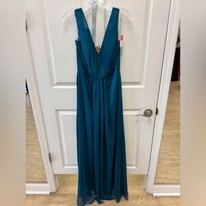 Elegant Teal Evening Gown